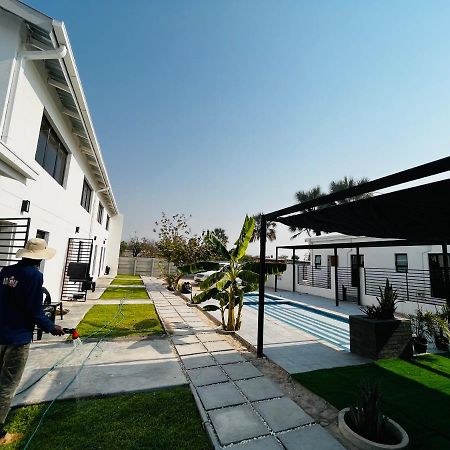 Kates Nest Guesthouse Oshakati מראה חיצוני תמונה