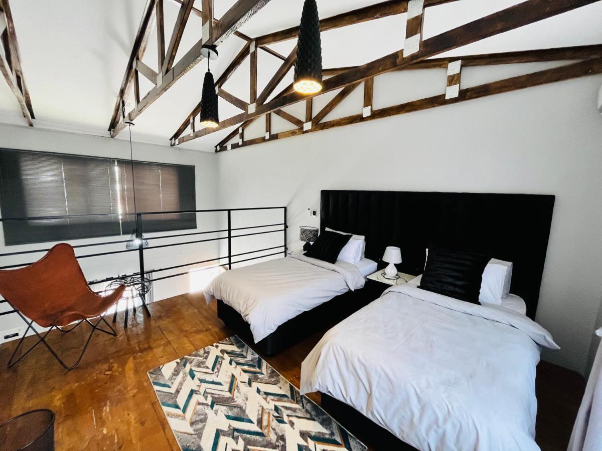 Kates Nest Guesthouse Oshakati מראה חיצוני תמונה
