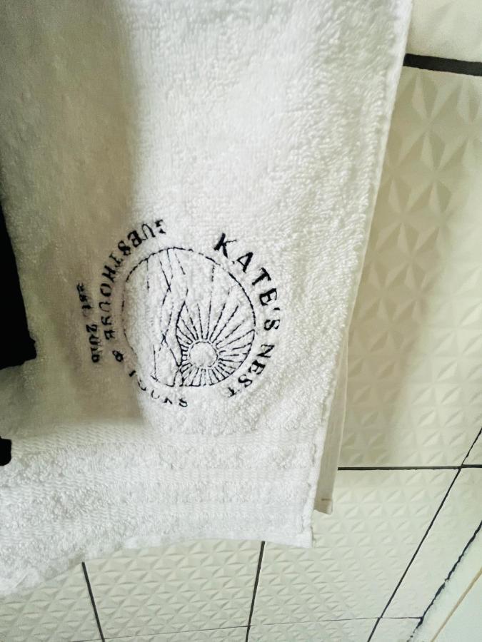 Kates Nest Guesthouse Oshakati מראה חיצוני תמונה