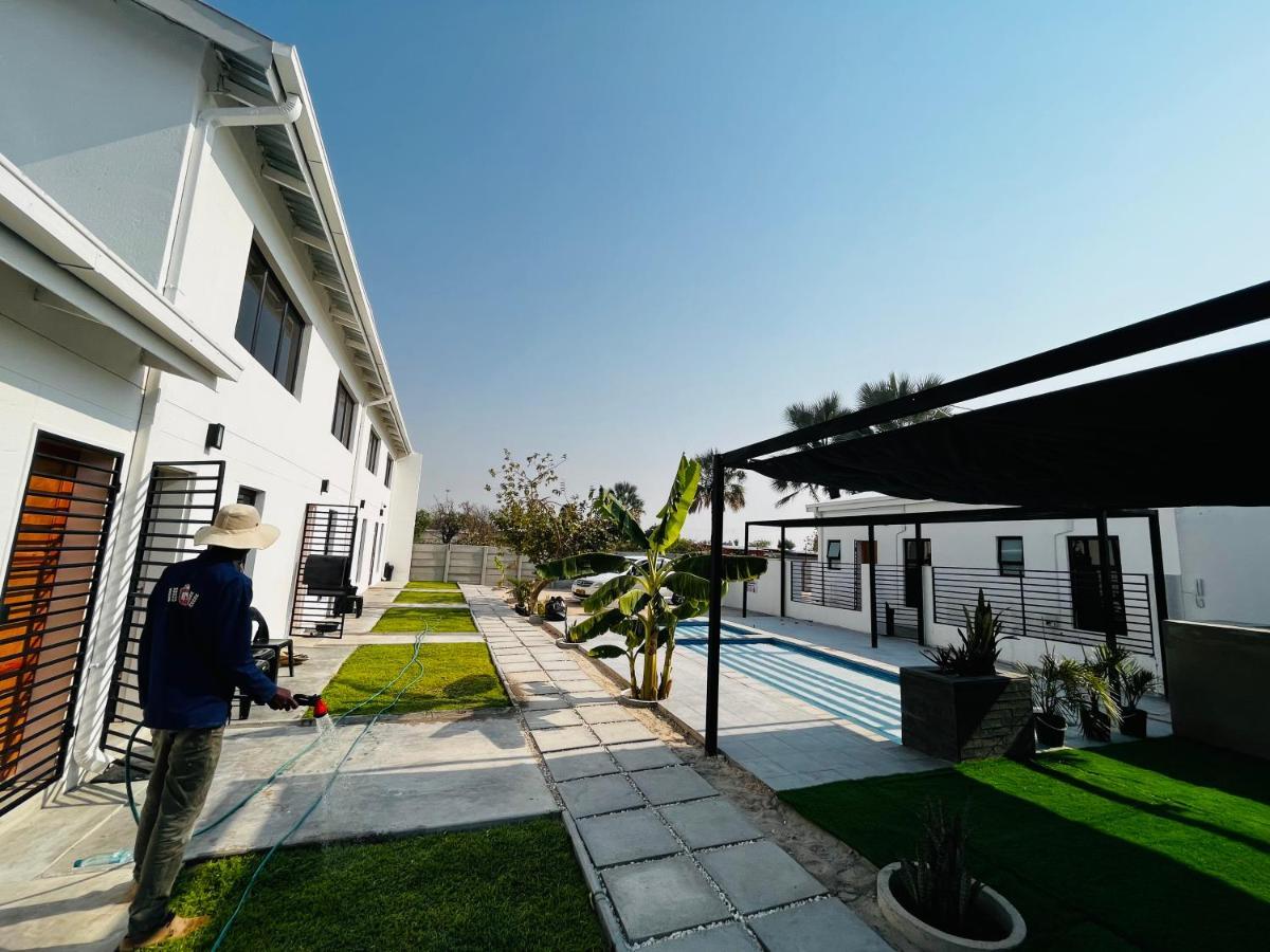 Kates Nest Guesthouse Oshakati מראה חיצוני תמונה